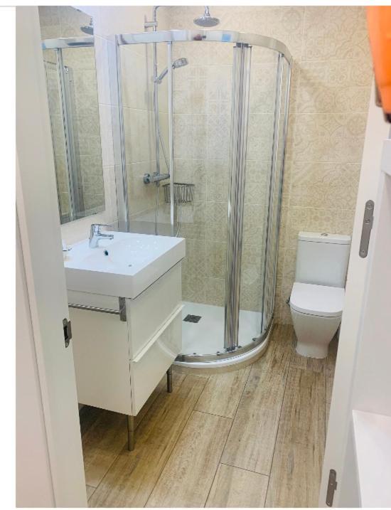 Castellana Skyline Madrid Apartments מראה חיצוני תמונה